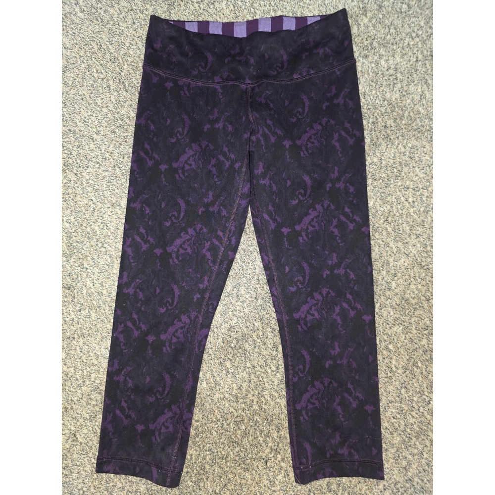 Lululemon Wunder Under Crop Leggings Purple Black Baroque Damask Size 6 Yoga